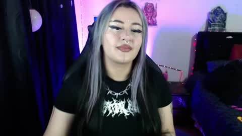 help me 100 hands up my OF is Free  online show from July 22, 9:49 pm