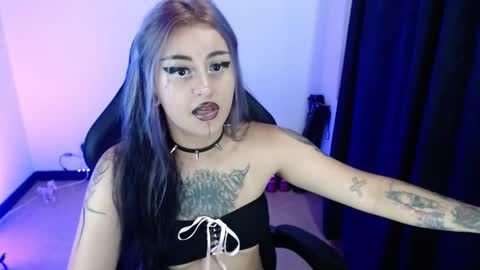 help me 100 hands up my OF is Free  online show from March 5, 9:43 pm