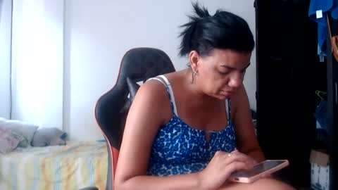 ariannaloovel online show from June 17, 6:53 pm