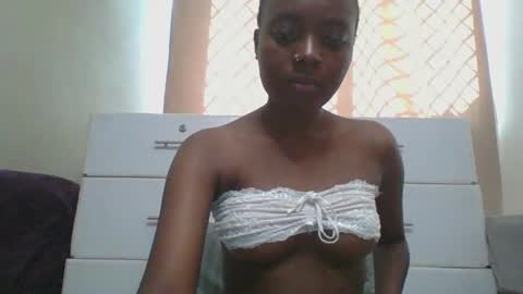 Tight pussy online show from April 16, 5:52 am