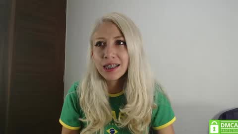 Ari Bunnie  online show from June 5, 11:38 am