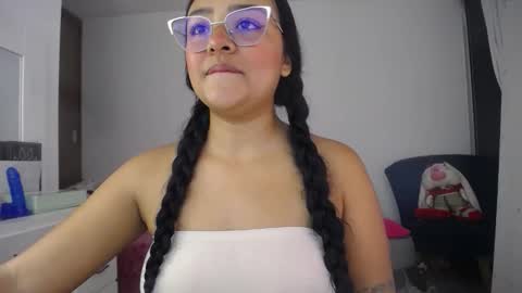 daniella online show from October 31, 2:13 am