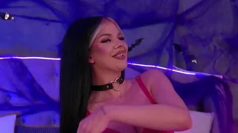 Ariell online show from October 27, 7:08 pm