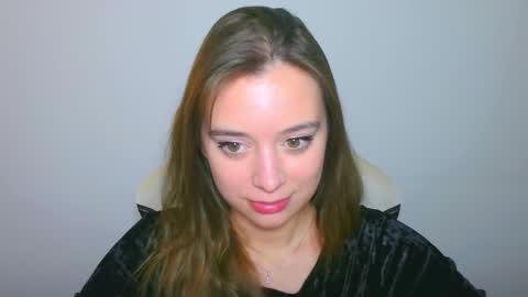 Ariel online show from October 31, 2:43 pm