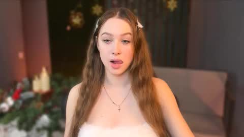 arielsykes online show from December 15, 8:14 pm