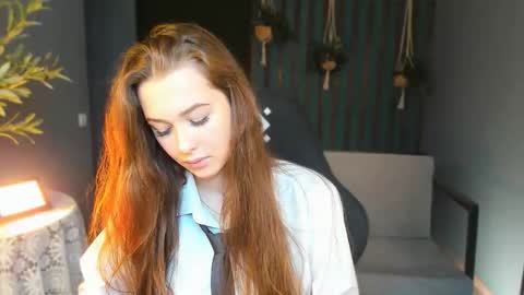 arielsykes online show from November 7, 6:13 pm