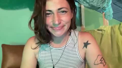 ariel  colin when hes here online show from June 7, 1:51 pm