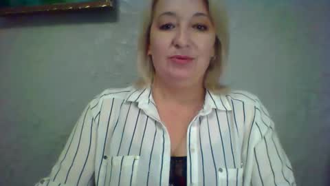 ArielXLoveresss online show from June 2, 9:43 am