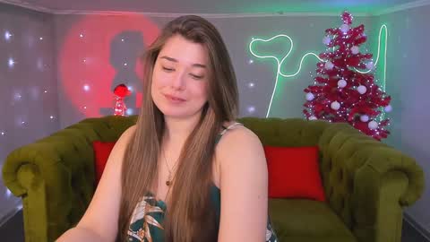 Snapshot of arigraynor chatting on January 9, 7:40 pm Ari online show from January 9, 7:40 pm