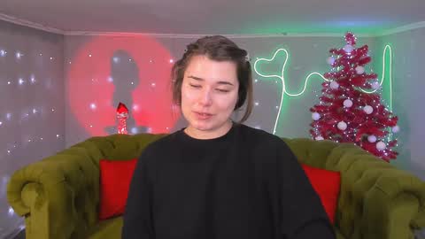 Snapshot of arigraynor chatting on January 9, 9:16 am Ari online show from January 9, 9:16 am