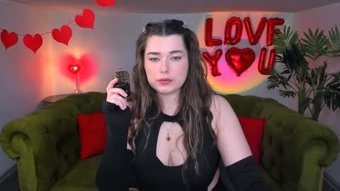 Snapshot of arigraynor chatting on February 8, 9:36 pm Ari online show from February 8, 9:36 pm