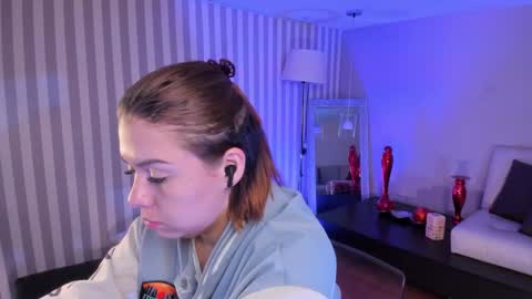 Snapshot of ariianabaker chatting on January 31, 12:51 pm Arianna online show from January 31, 12:51 pm
