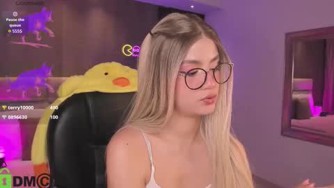 Ari  online show from September 29, 1:22 am