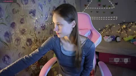 armurra online show from February 25, 10:58 am