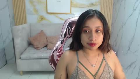 arrietty_s online show from March 18, 3:11 am