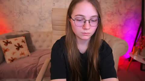 arrinawair online show from April 23, 8:22 am