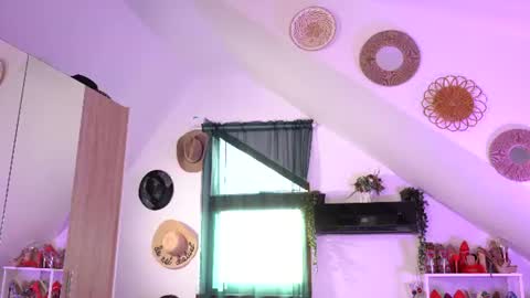 Amalia online show from July 28, 4:21 am