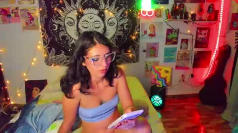 Isabella Cherry online show from March 18, 12:48 am
