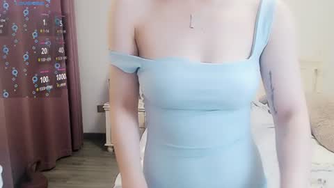 Lily online show from July 17, 3:55 am