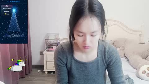 Lily online show from February 2, 4:44 am