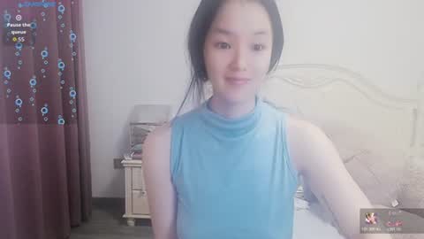 Lily online show from June 16, 4:35 am
