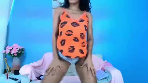 Snapshot of as_brunnette chatting on October 7, 1:26 pm as_brunnette online show from October 7, 1:26 pm