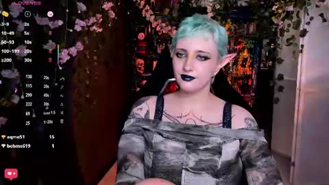 AshleyAshe  online show from August 3, 9:04 am