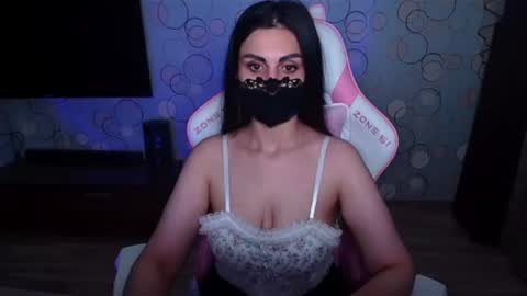   Yasmina   online show from July 4, 5:47 am