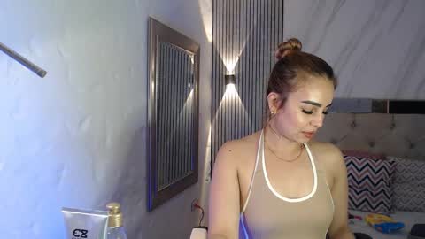 ashley__tylor online show from January 9, 2:49 am
