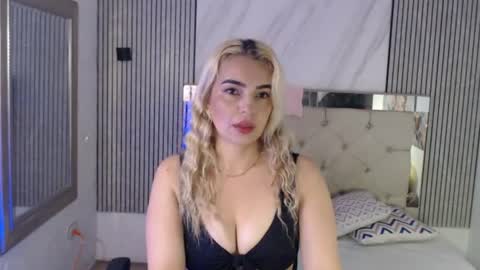 ashley__tylor online show from June 25, 3:57 pm