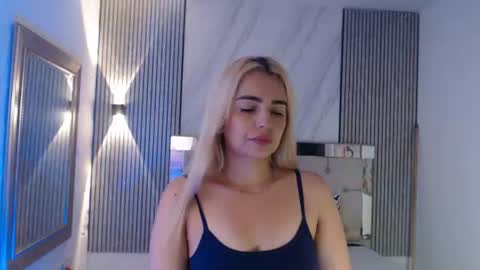 ashley__tylor online show from June 17, 7:15 pm