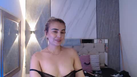 ashley__tylor online show from April 30, 8:57 pm