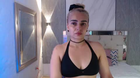 ashley__tylor online show from June 12, 7:11 pm