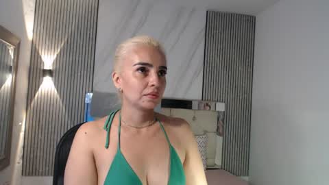 ashley__tylor online show from August 3, 6:57 pm