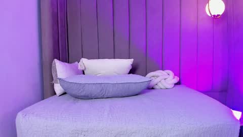 ashley_beaomunt online show from June 7, 2:24 pm