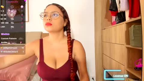 Snapshot of ashley_black6 chatting on October 2, 1:49 pm Soy Ash online show from October 2, 1:49 pm