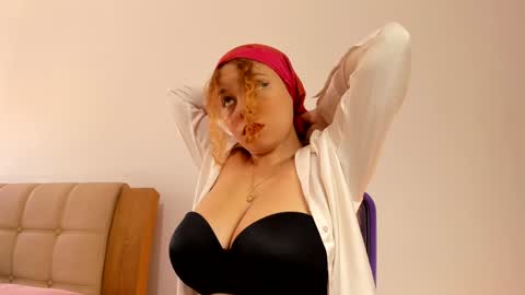 Snapshot of ashley_black6 chatting on January 19, 4:25 pm Soy Ash online show from January 19, 4:25 pm