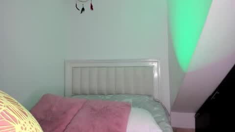 ashley_blair online show from May 4, 9:18 pm