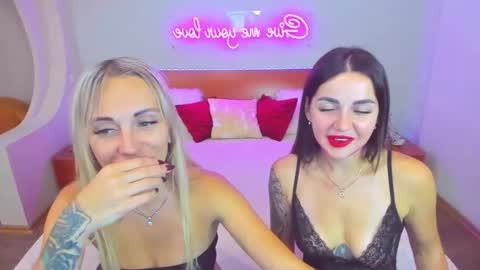Snapshot of ashley_crashly chatting on September 14, 1:09 pm Alina online show from September 14, 1:09 pm