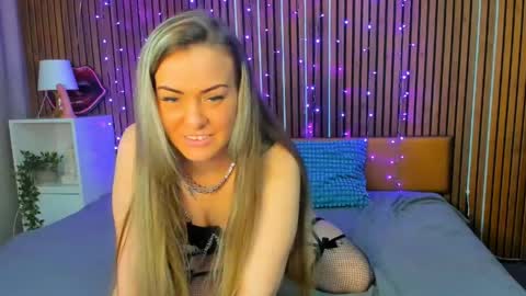 AshleyNova online show from May 6, 5:06 pm