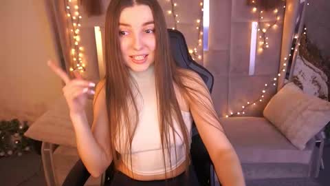 ashleybaee online show from February 26, 2:05 pm