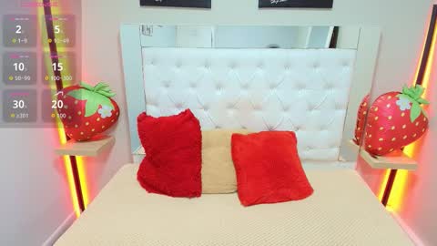 ashleyrobert_ online show from January 19, 12:34 pm