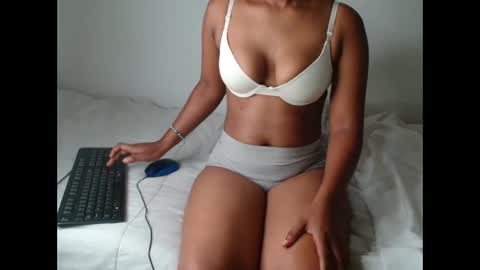 ashleyt255 online show from October 31, 7:07 pm