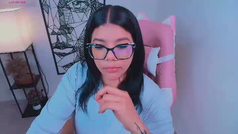 Ashleyy18   online show from July 15, 9:19 pm
