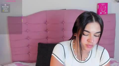 kylie online show from November 11, 2:07 am