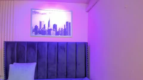 ashlye_miller_ online show from June 14, 2:24 am