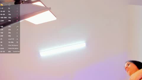 ashlye_white online show from February 8, 8:45 pm