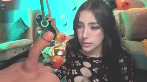 Ash  online show from October 8, 8:02 pm