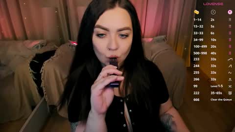 Your girlfriend online show from February 4, 11:41 pm