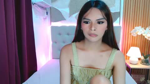 mooreen online show from April 27, 1:52 pm